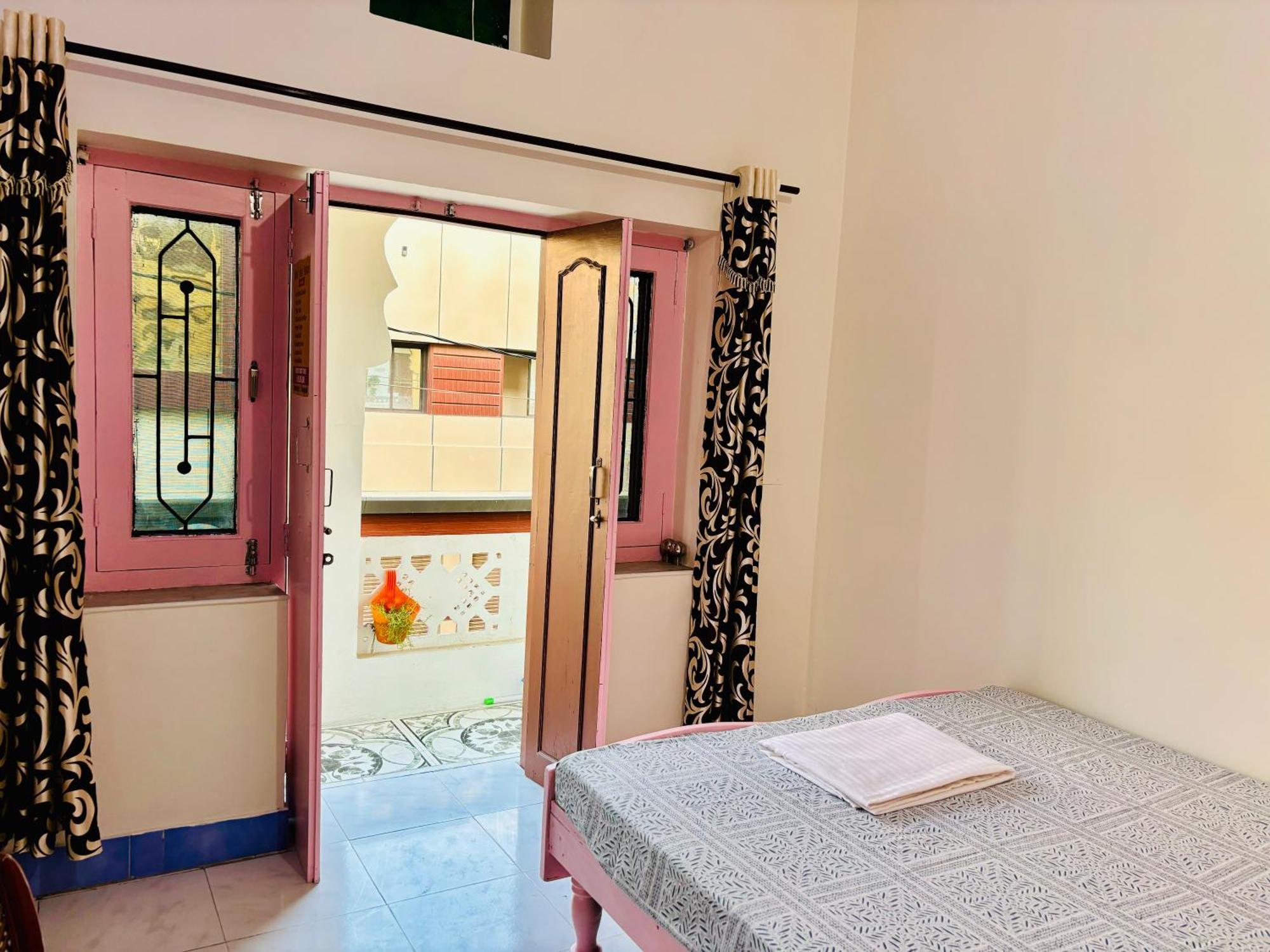 פושקאר Hotel Tulsi Palace מראה חיצוני תמונה